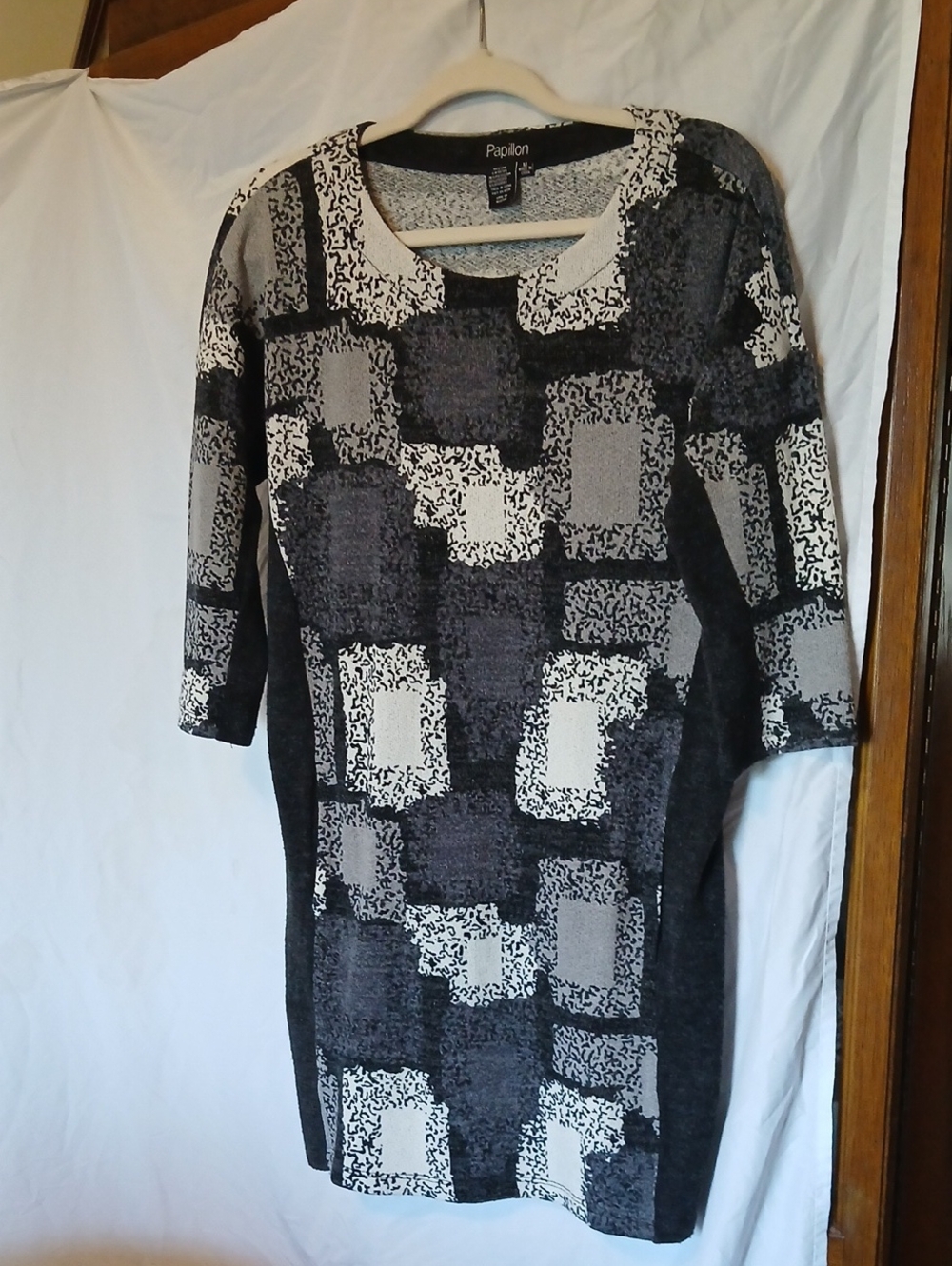 Papillon Blanc Black & White Geometric Knit Dress